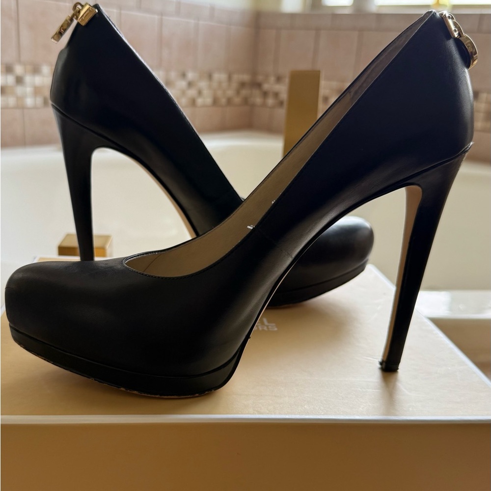 Michael Kors HAMILTON PUMP Black Platform Stiletto Heels
